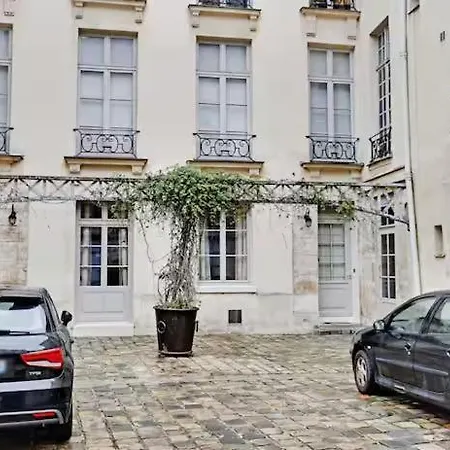 Ferienhaus Birague 2 - Apt With Sauna 2ch6p Place Des Vosges *